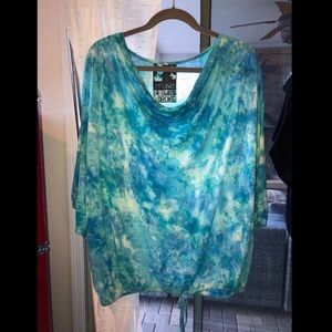 🧞‍♂️Stylish Oversized top!